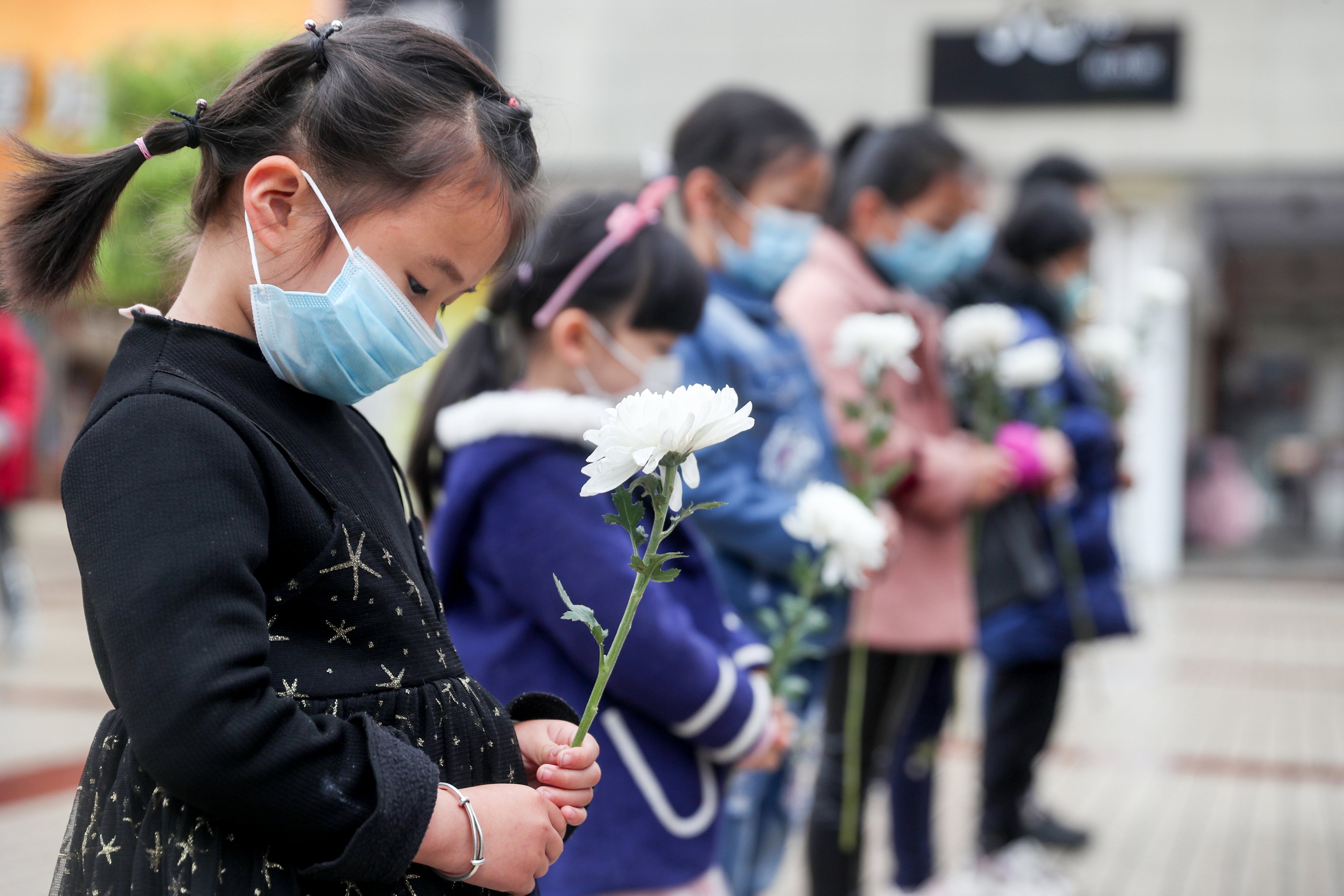 5.（图片）摄影类—逝者安息 生者奋进.JPG