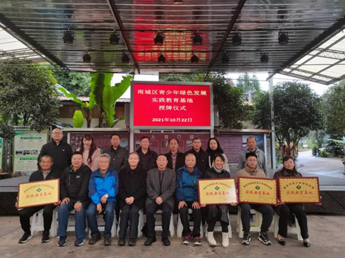 1635145272634530.jpg 啦.jpg