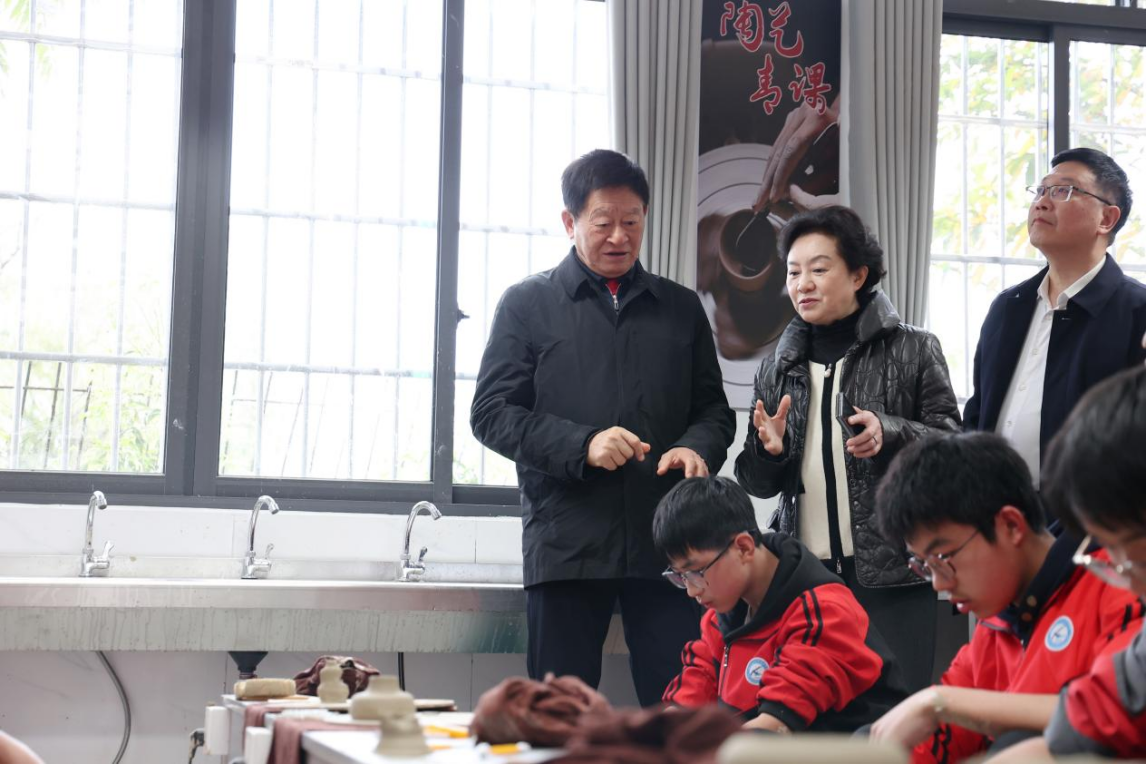 1743659710636121.png 图片 1.png